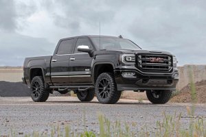 Chevrolet Silverado 1500 Suspension Lift Kit - Rough Country - 3.5 Inch Lift Kit | UCA | N3 Struts - '07-'13 Chevrolet Silverado 1500 Suspension Lift Kit - Rough Country - 3.5 Inch Lift Kit | UCA | N3 Struts - '07-'13